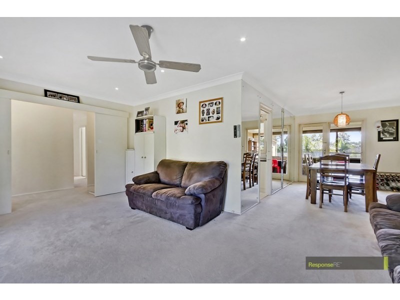 25 Holburn Crescent, Kings Langley NSW 2147