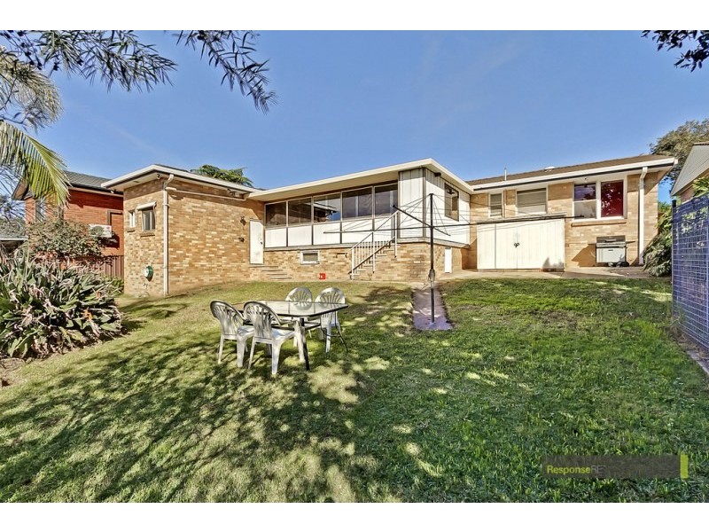25 Holburn Crescent, Kings Langley NSW 2147