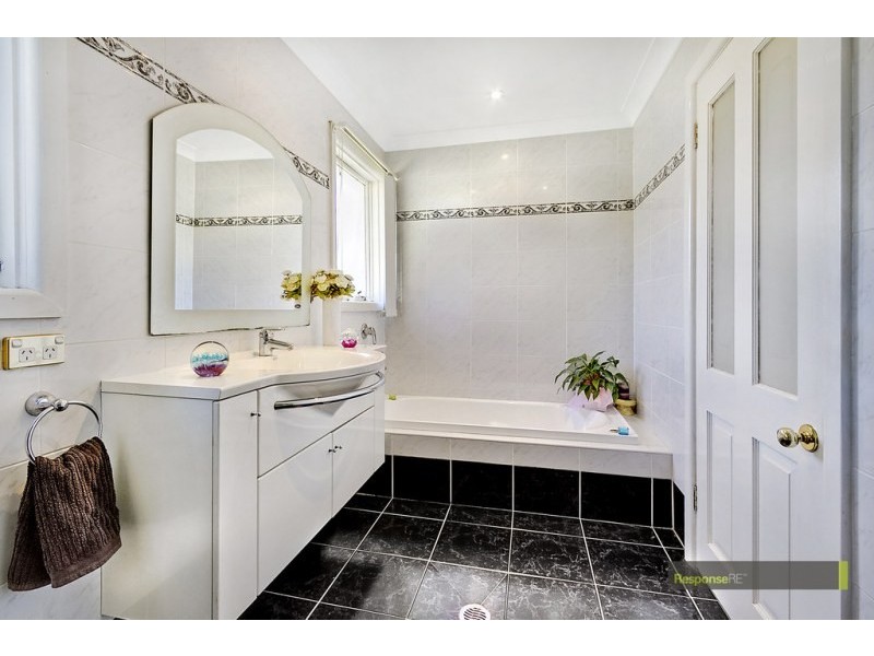 136 Merindah Road, Baulkham Hills NSW 2153