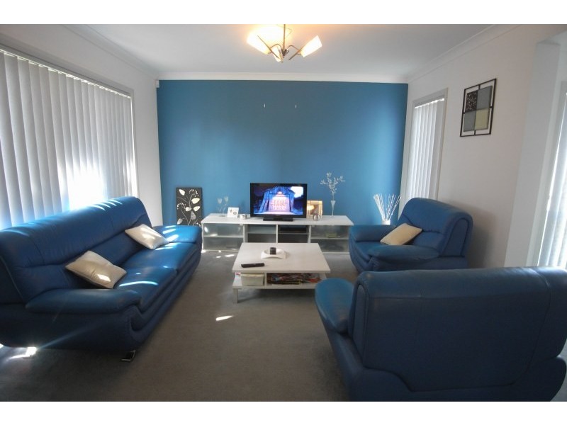 4 Castleford Terrace, Stanhope Gardens NSW 2768