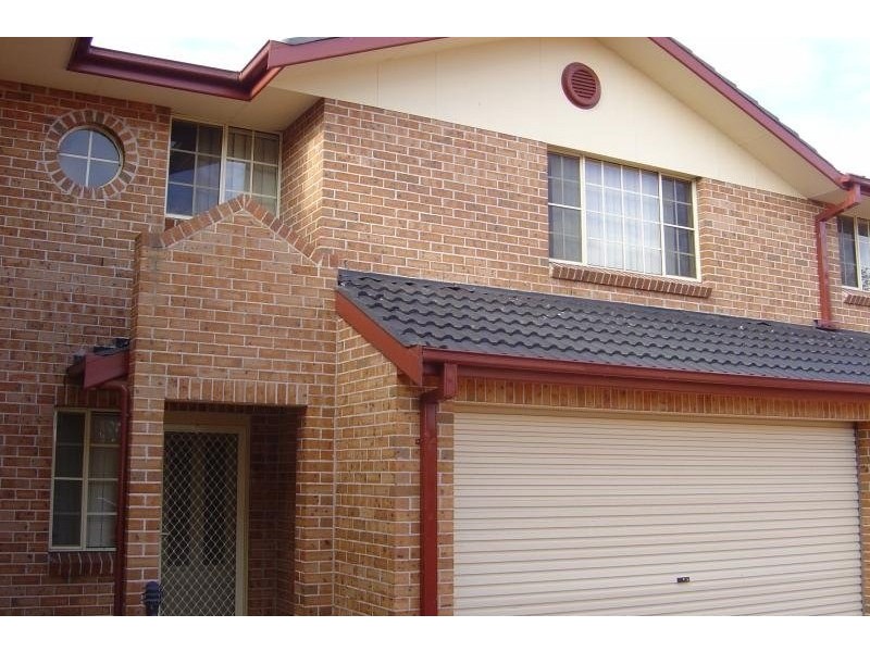 Unit 3/30 Hillcrest Road, Quakers Hill NSW 2763