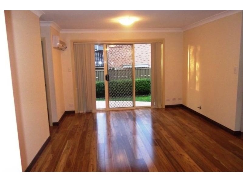 Unit 3/30 Hillcrest Road, Quakers Hill NSW 2763