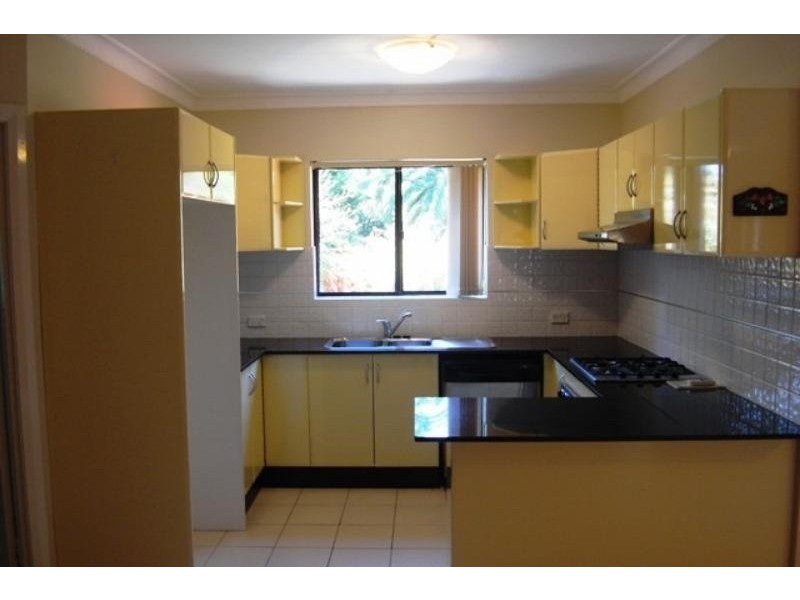 Unit 7/10-12 Russell Street, Northmead NSW 2152
