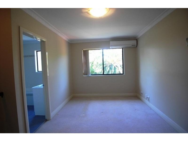 Unit 7/10-12 Russell Street, Northmead NSW 2152