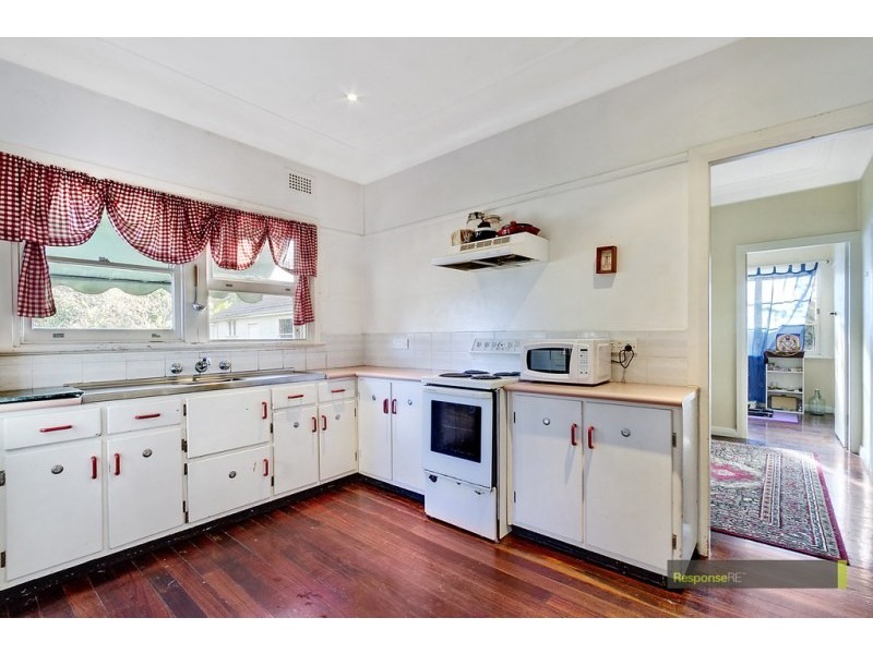 32 Hemsworth Avenue, Northmead NSW 2152