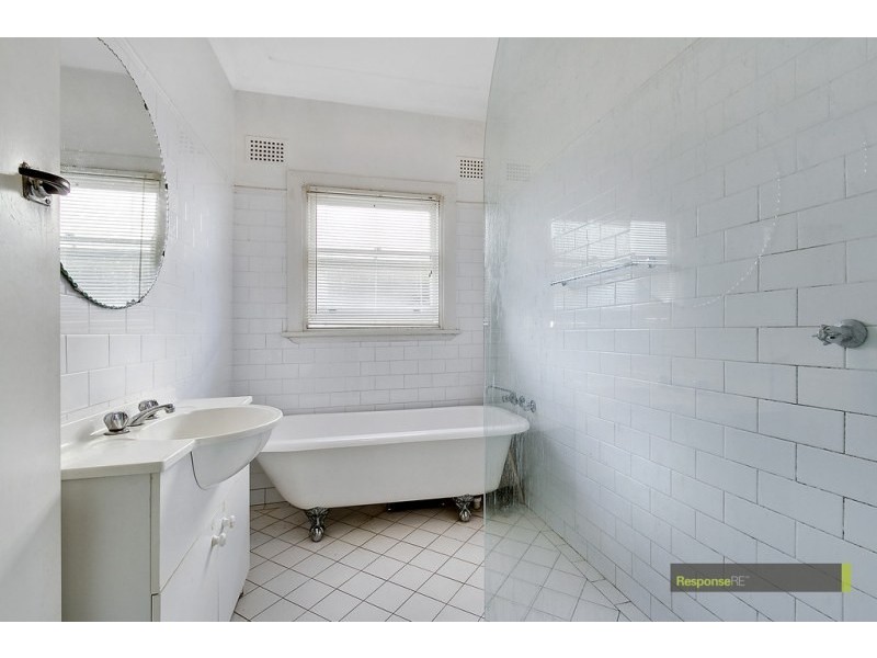 32 Hemsworth Avenue, Northmead NSW 2152