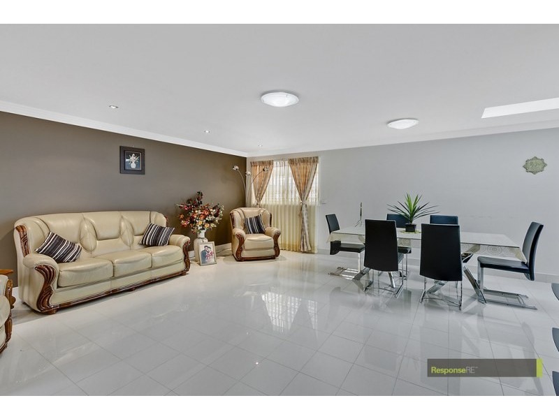 41 Amphitheatre Circuit, Baulkham Hills NSW 2153