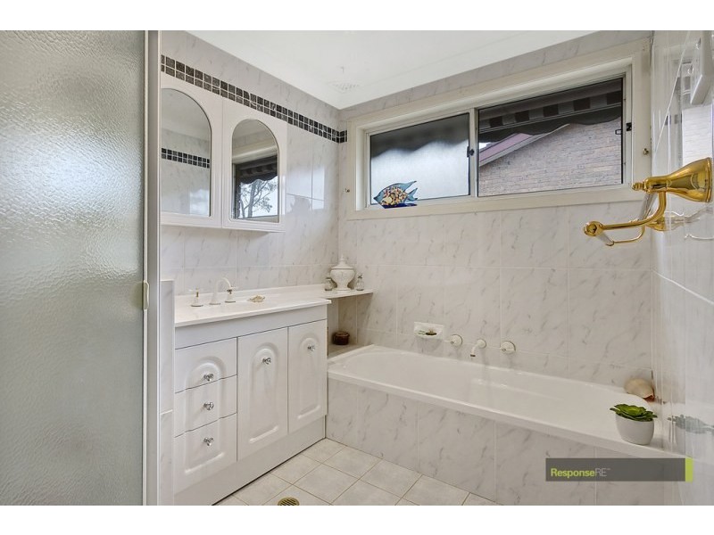 16 Cumberland Avenue, Castle Hill NSW 2154