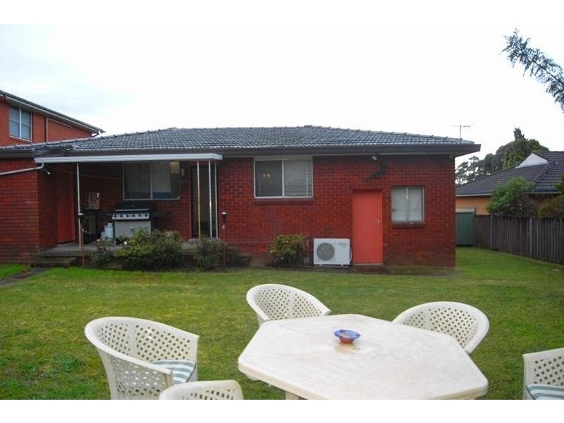 18 Mulheron Avenue, Baulkham Hills NSW 2153