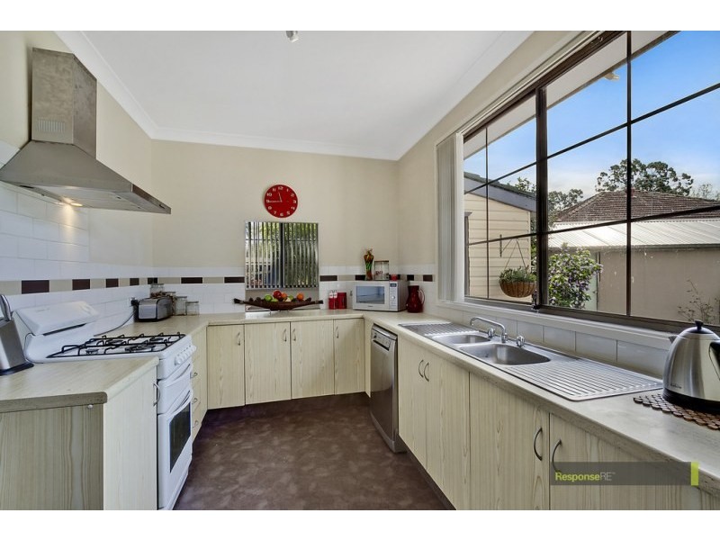 1 Radley Road, Seven Hills NSW 2147