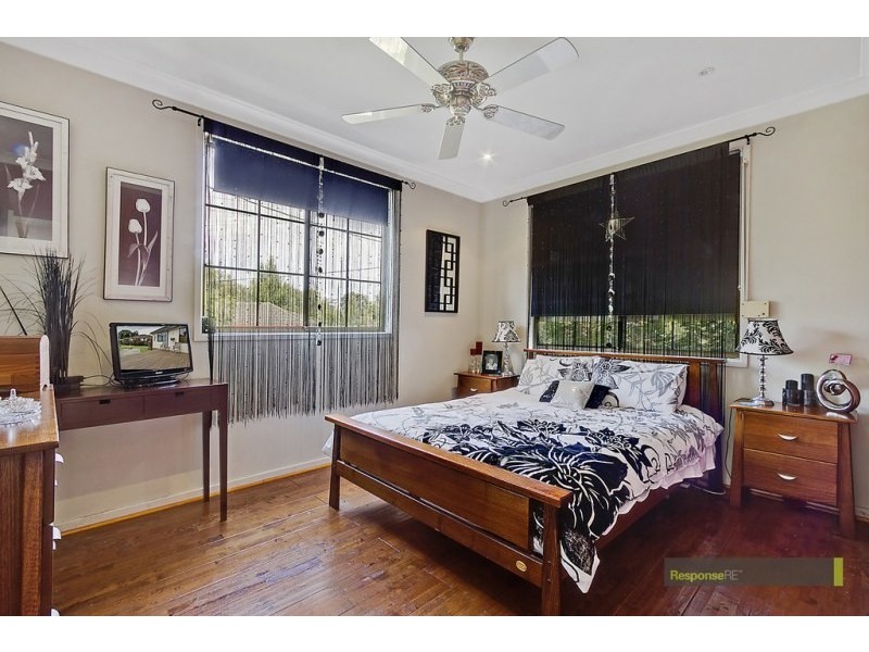 1 Radley Road, Seven Hills NSW 2147