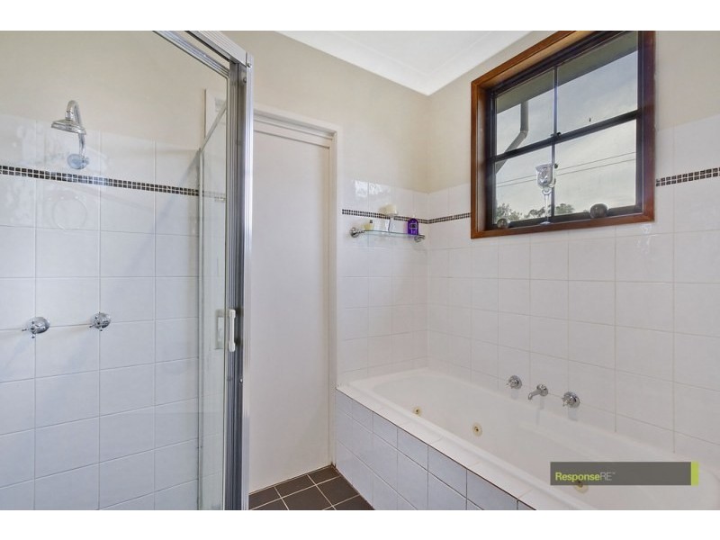 1 Radley Road, Seven Hills NSW 2147