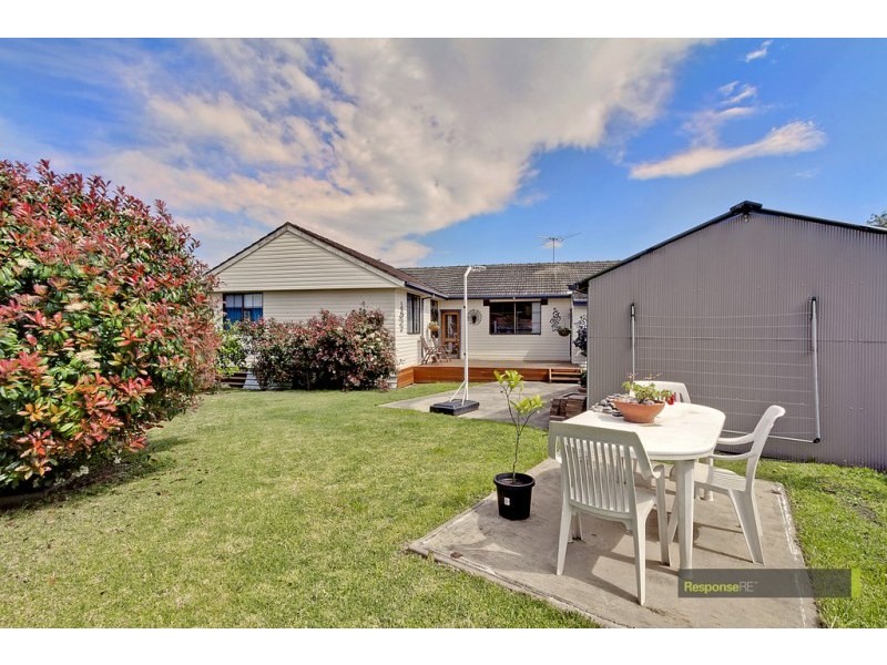 1 Radley Road, Seven Hills NSW 2147