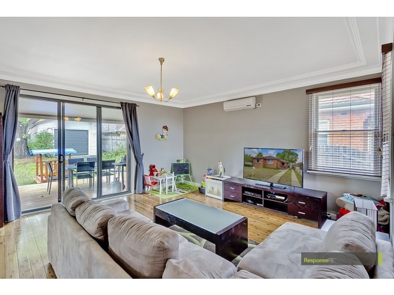 1 Hemsworth Avenue, Northmead NSW 2152