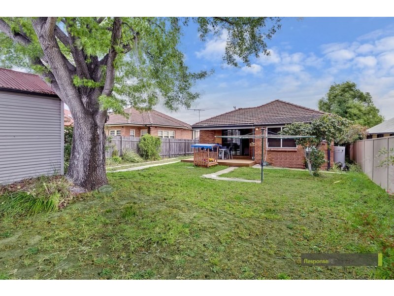 1 Hemsworth Avenue, Northmead NSW 2152