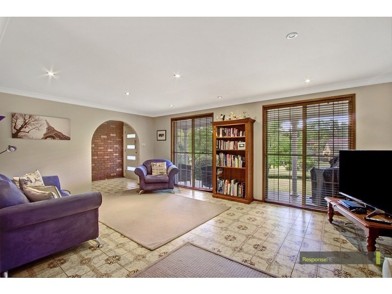19 Grevillea Grove, Baulkham Hills NSW 2153