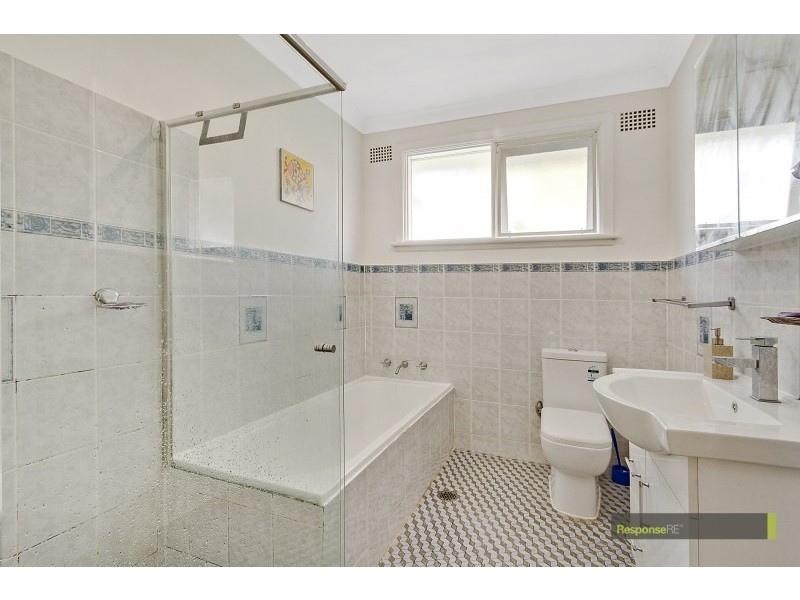 9 Moss Street, Northmead NSW 2152