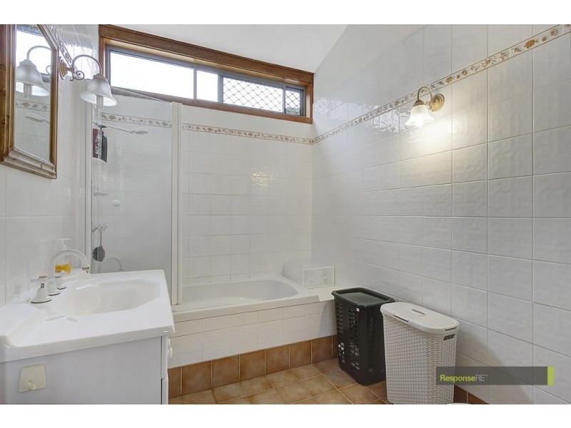 2 Oxley Avenue, Castle Hill NSW 2154