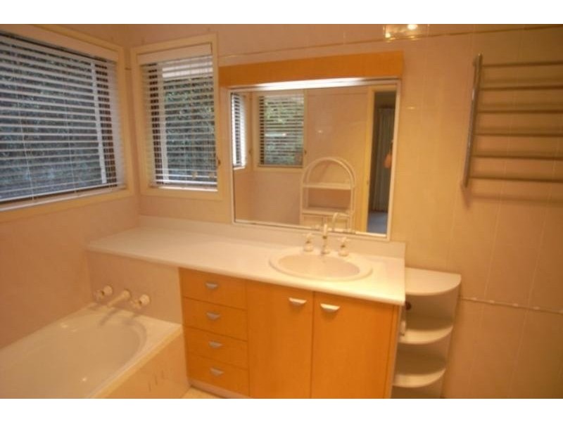 6 Kingfisher Place, West Pennant Hills NSW 2125