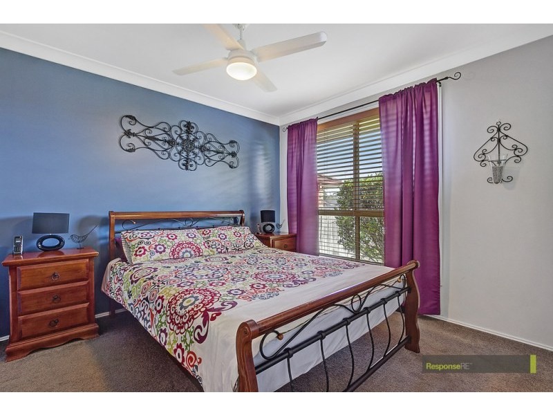 4 Cotton Grove, Stanhope Gardens NSW 2768