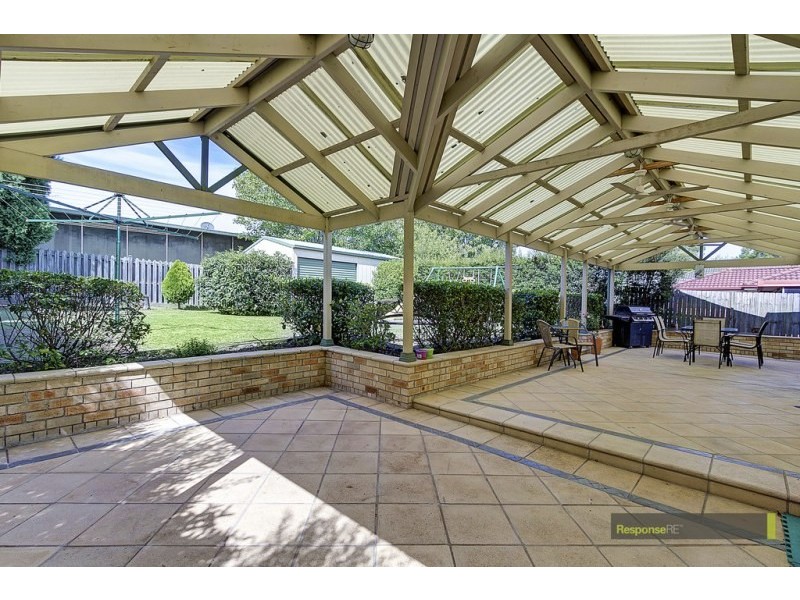 4 Cotton Grove, Stanhope Gardens NSW 2768