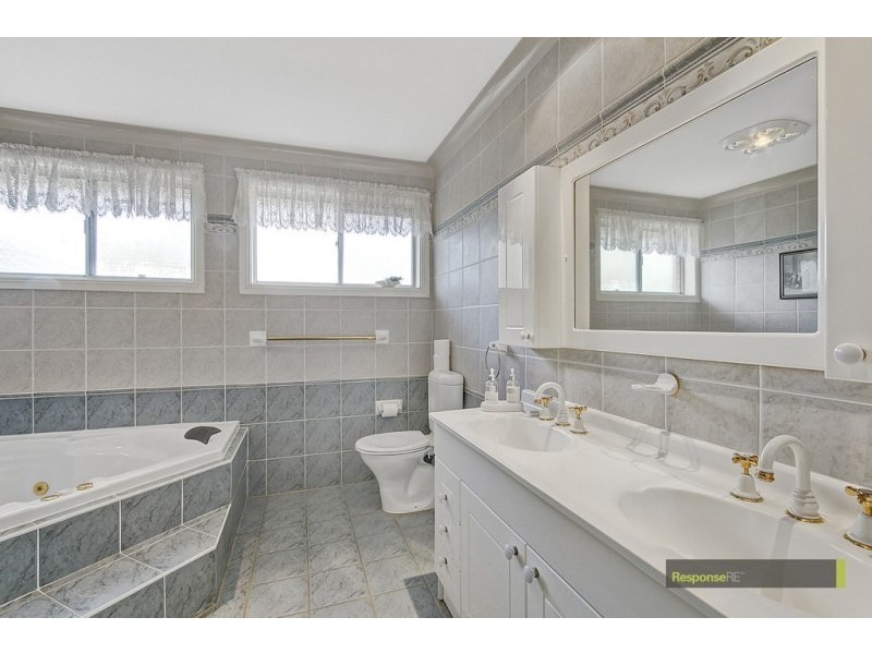 90 Chapel Lane, Baulkham Hills NSW 2153