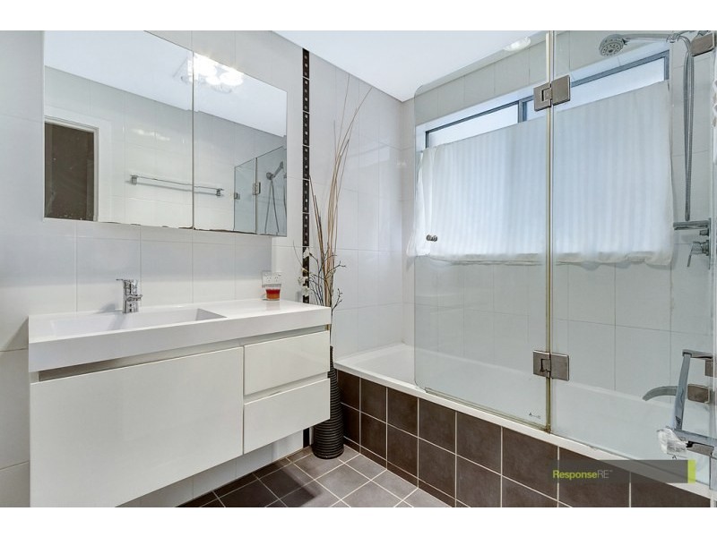 48 Glanmire Road, Baulkham Hills NSW 2153