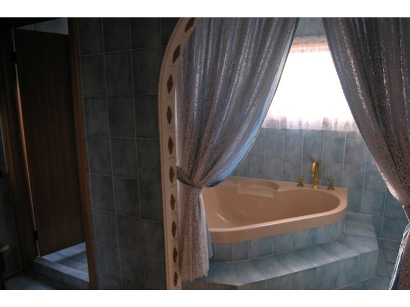 12 Whitefriars Way, Winston Hills NSW 2153