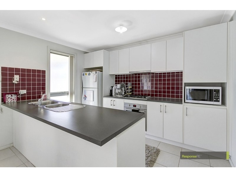 3 Hude Place, Stanhope Gardens NSW 2768