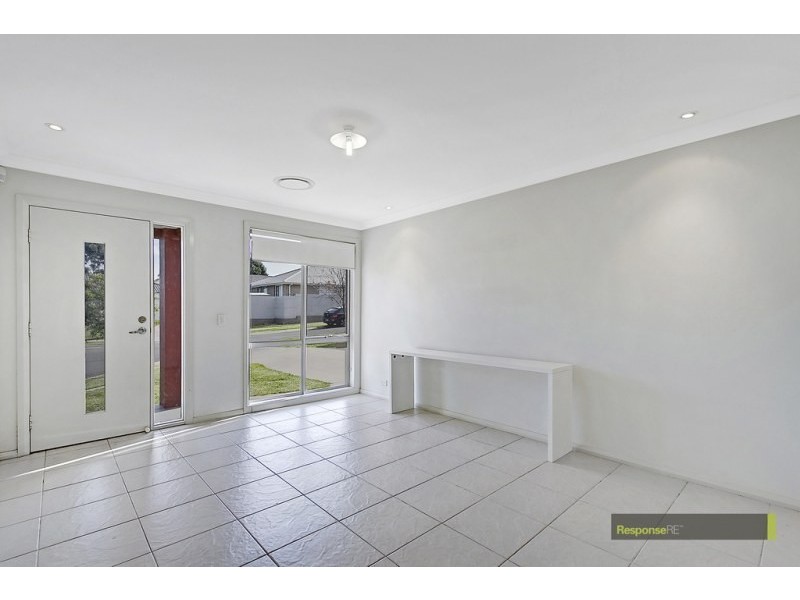 3 Hude Place, Stanhope Gardens NSW 2768