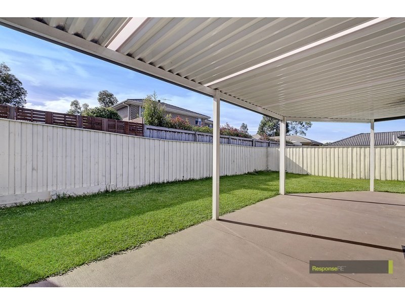 3 Hude Place, Stanhope Gardens NSW 2768
