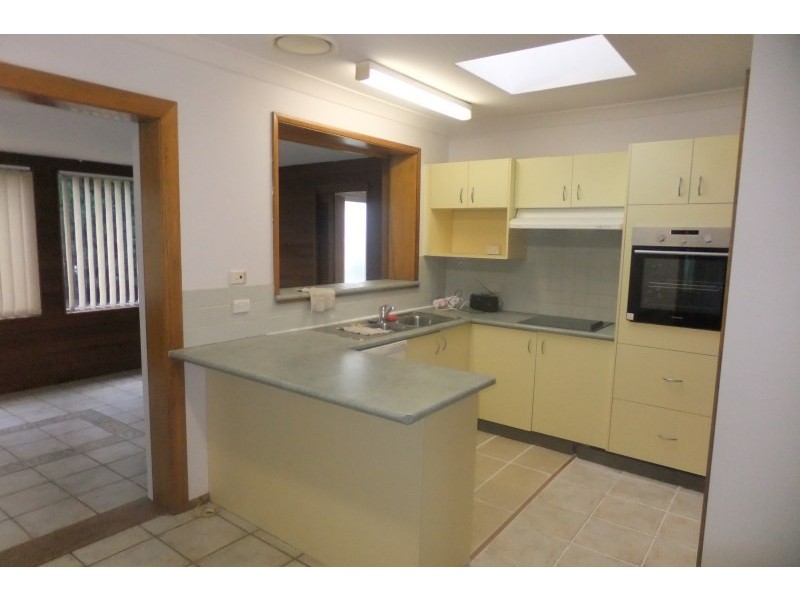 4 Mulheron Avenue, Baulkham Hills NSW 2153