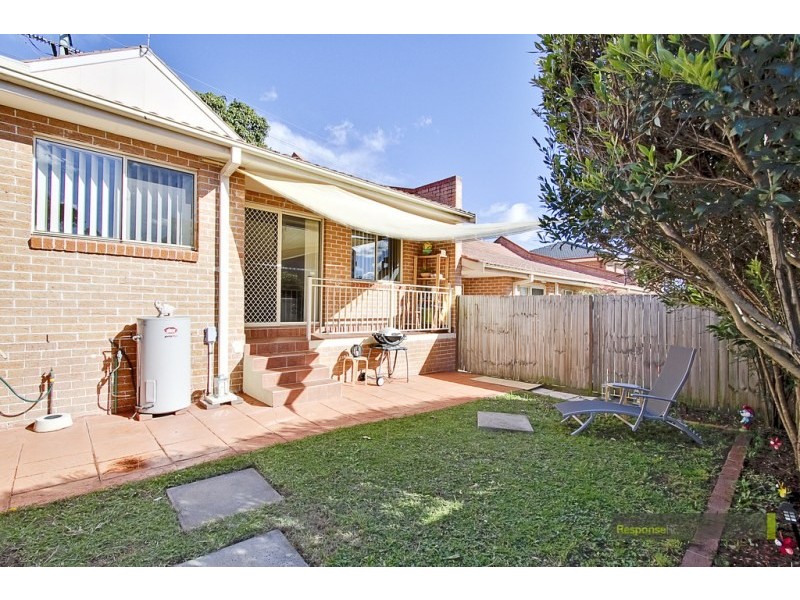 3/241-243 Old Windsor Road, Old Toongabbie NSW 2146