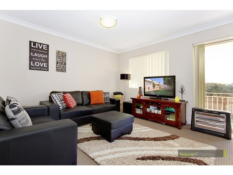 3/241-243 Old Windsor Road, Old Toongabbie NSW 2146
