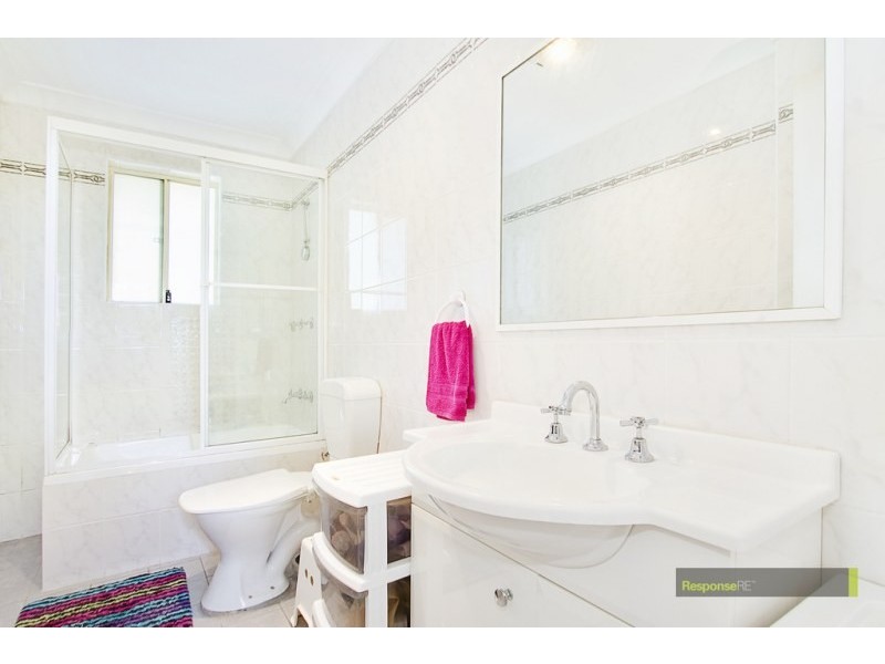 3/241-243 Old Windsor Road, Old Toongabbie NSW 2146