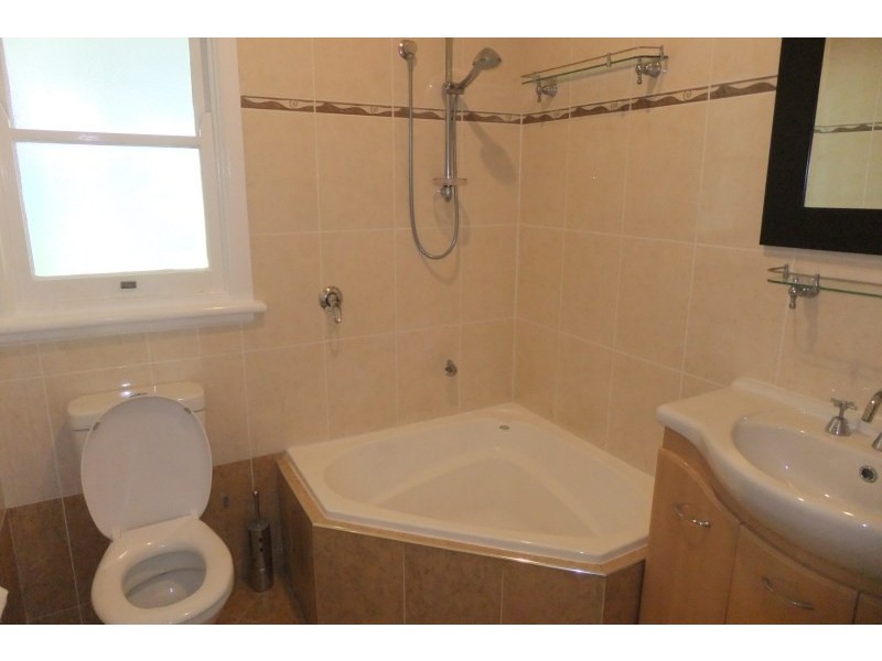 4 Jannarn Grove, Seven Hills NSW 2147