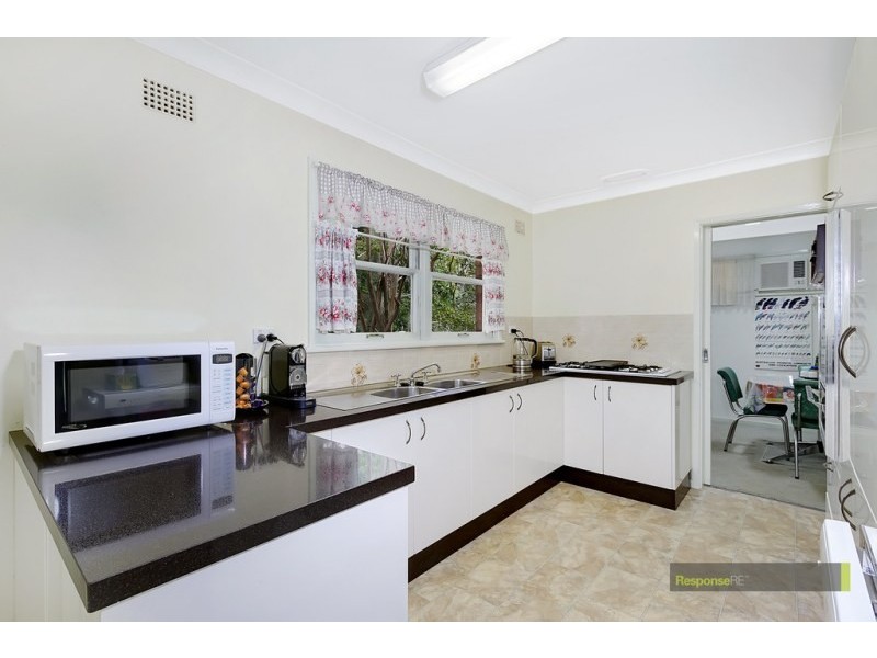 32 Rondelay Drive, Castle Hill NSW 2154