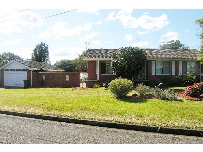 10 Doreen Crescent, Baulkham Hills NSW 2153