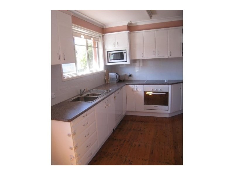 10 Doreen Crescent, Baulkham Hills NSW 2153