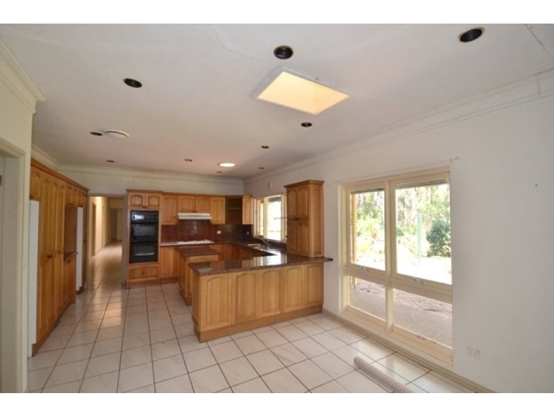 33 Spurway Drive, Baulkham Hills NSW 2153