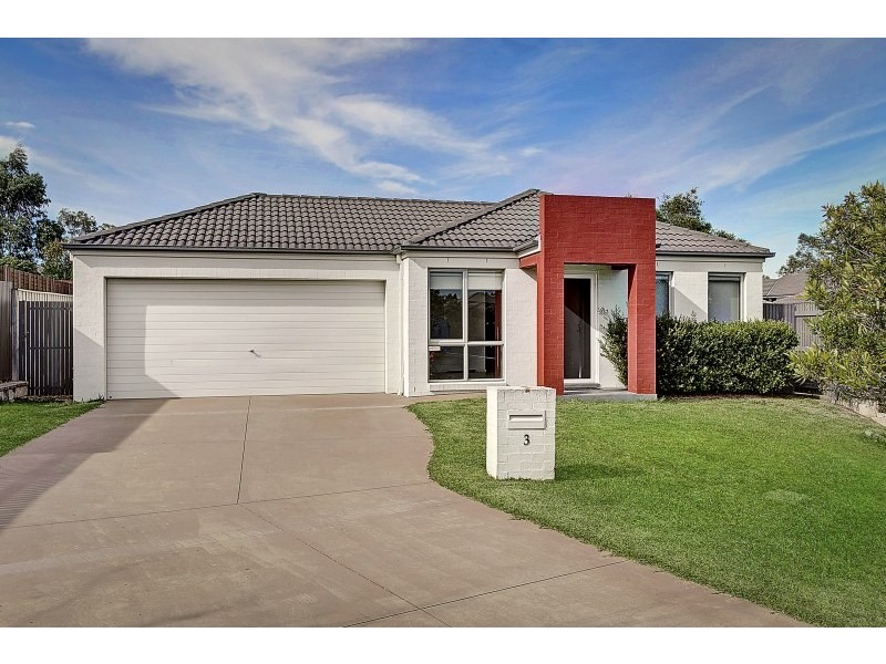 3 Hude Place, Stanhope Gardens NSW 2768
