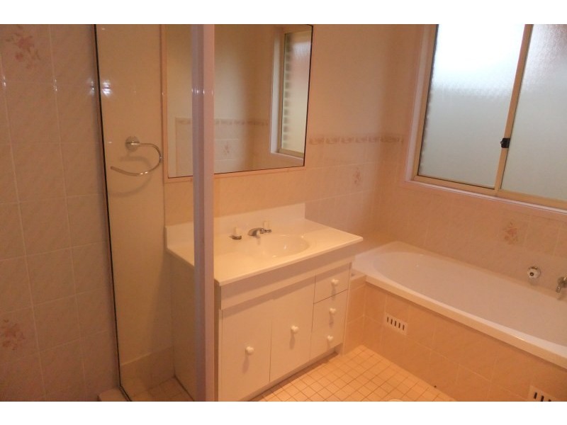 5b Aimee Street, Quakers Hill NSW 2763