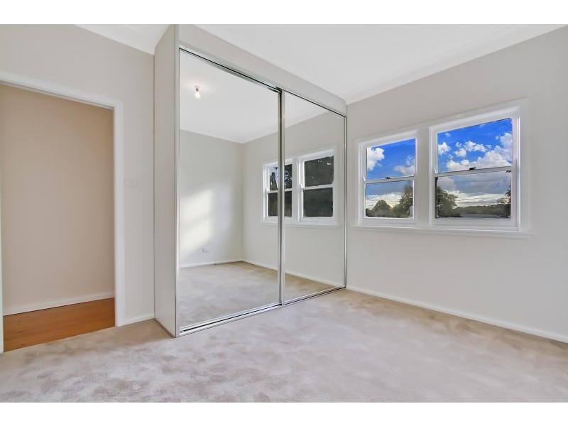 4 Jannarn Grove, Seven Hills NSW 2147
