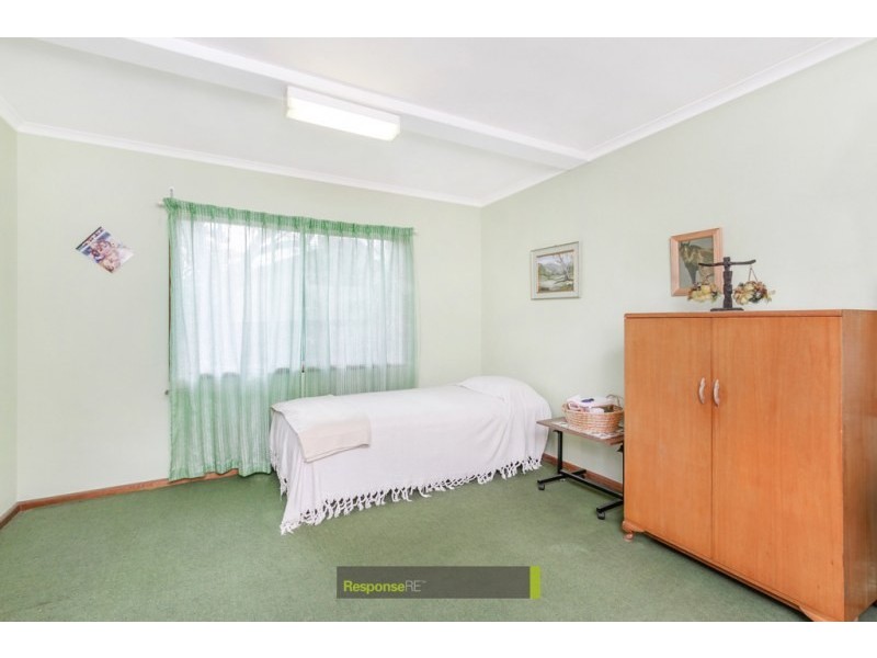 8 Roxborough Park Road, Baulkham Hills NSW 2153