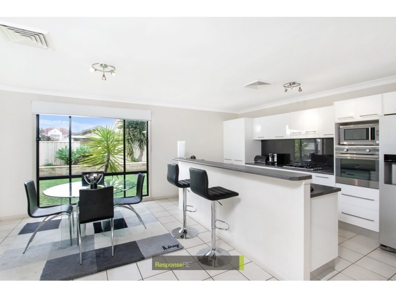 5 Aquamarine Street, Quakers Hill NSW 2763