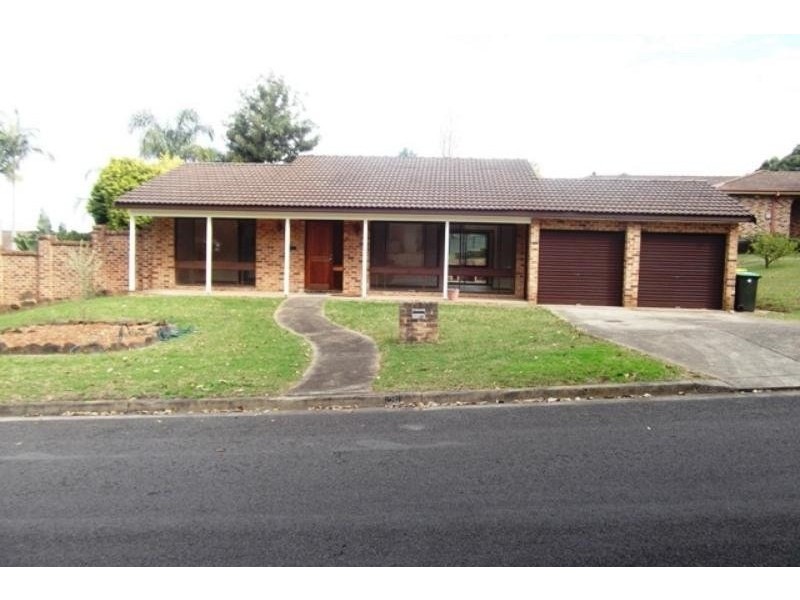 28 Amphitheatre Circuit, Baulkham Hills NSW 2153