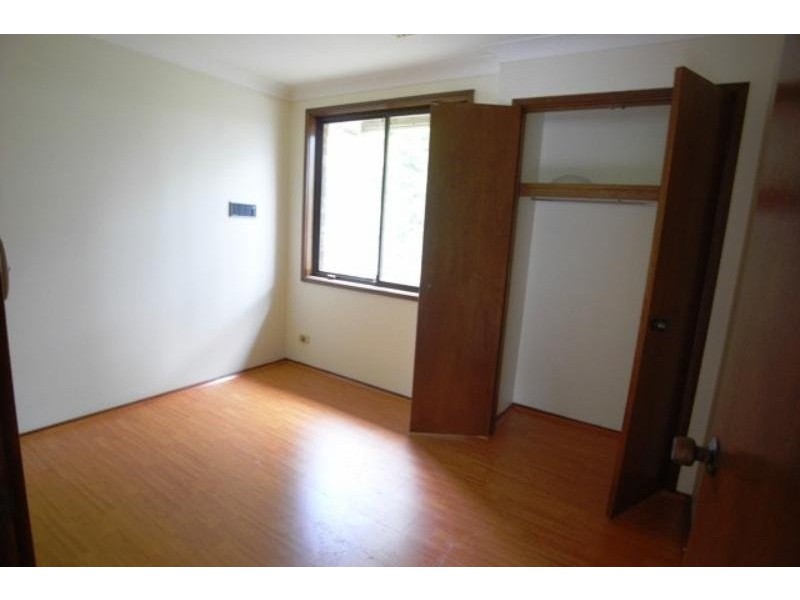 28 Amphitheatre Circuit, Baulkham Hills NSW 2153