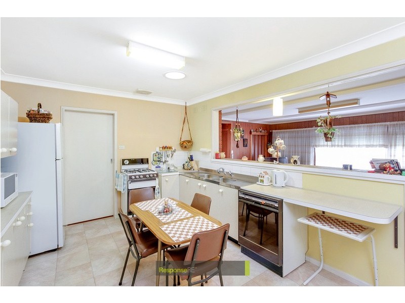 8 Roxborough Park Road, Baulkham Hills NSW 2153