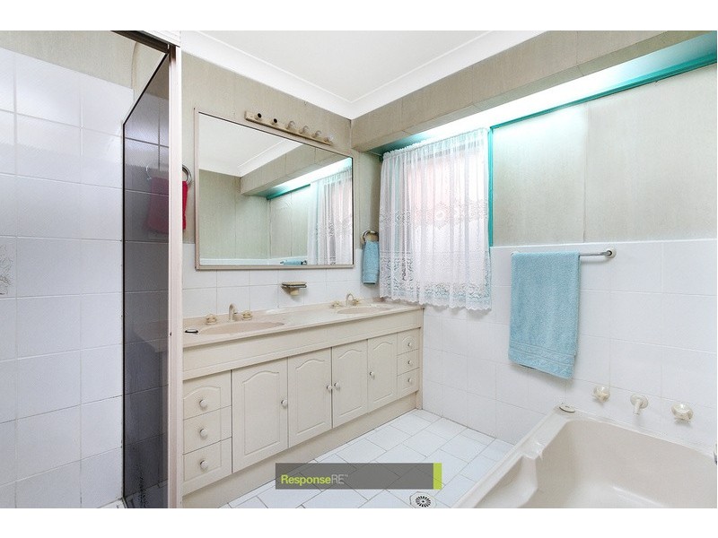 27 Tamboura Avenue, Baulkham Hills NSW 2153