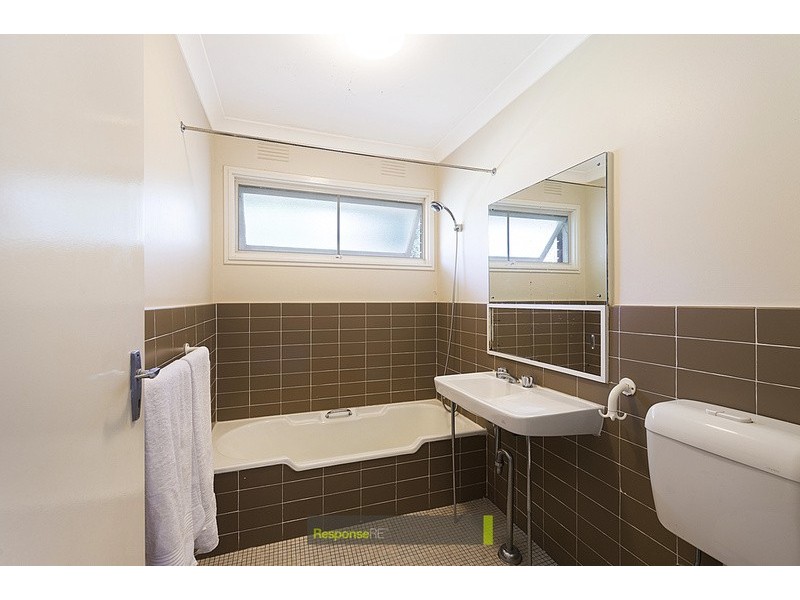 5 Roxborough Park Road, Baulkham Hills NSW 2153